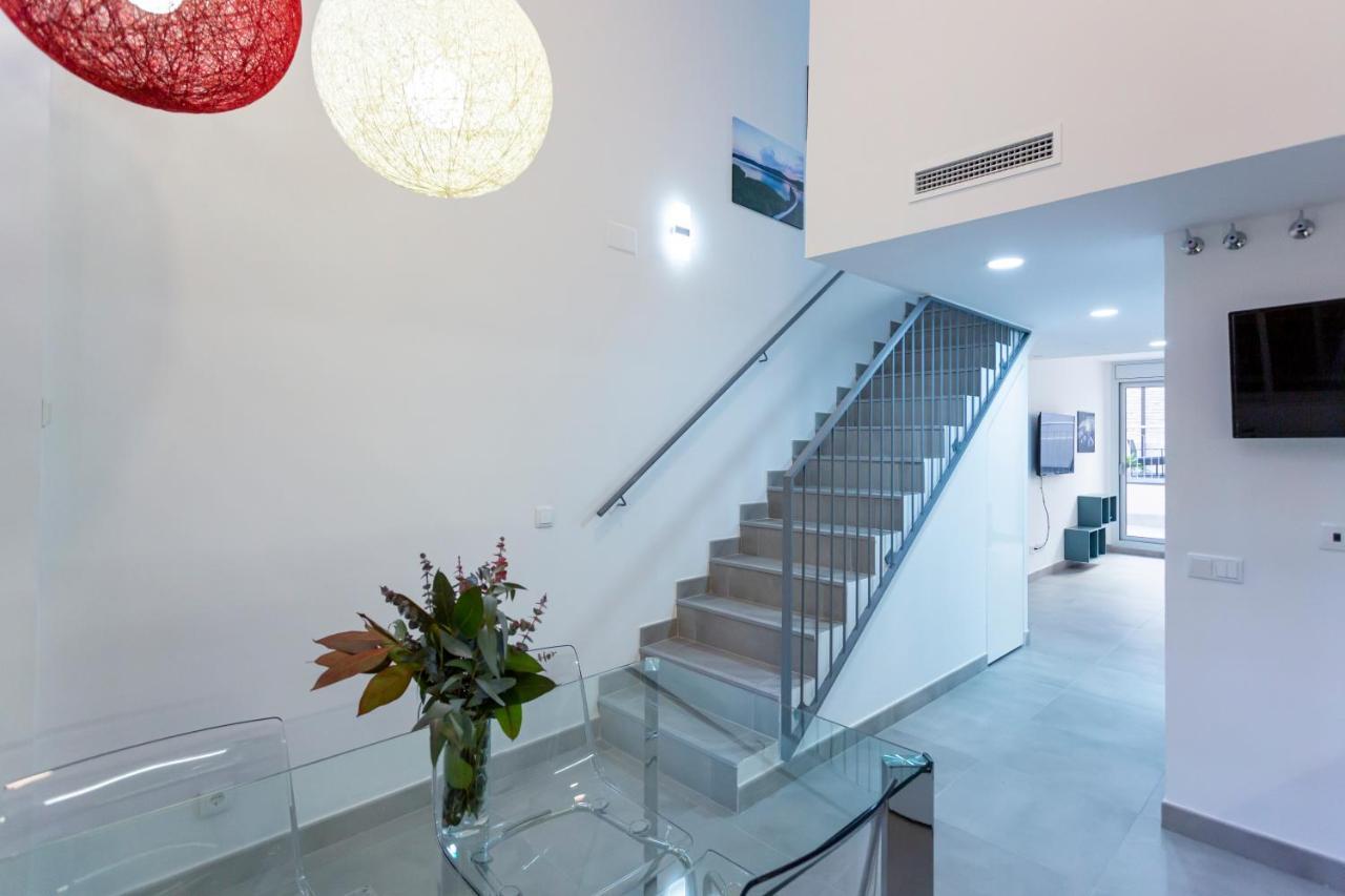 8 Lacus Duplex L'Hospitalet de Llobregat Exterior foto